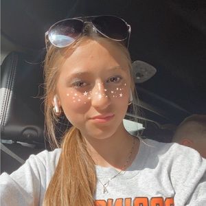 Meet your Posher, Anabelle